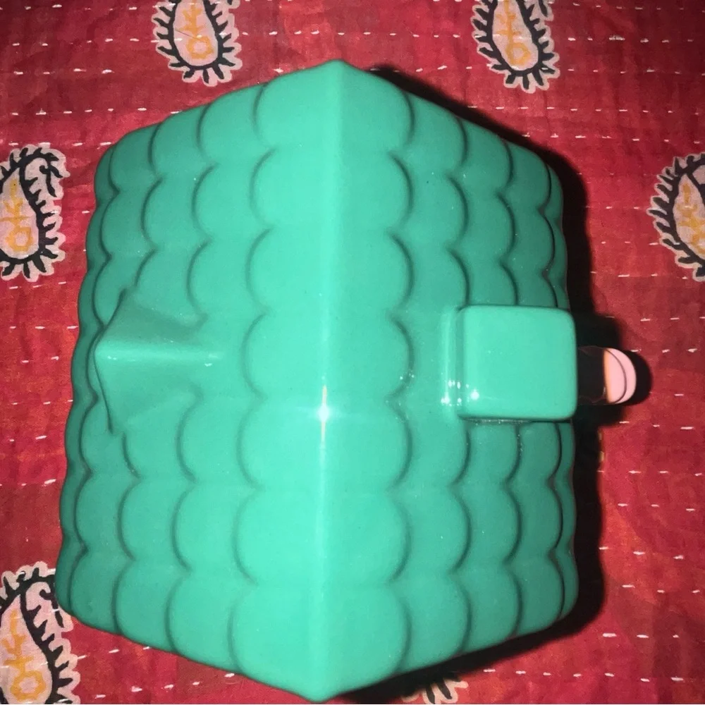 NWT Starbucks HOLIDAY 2025 Pink Mug with Green Roof Lid 14oz 414ml LTD EDITION